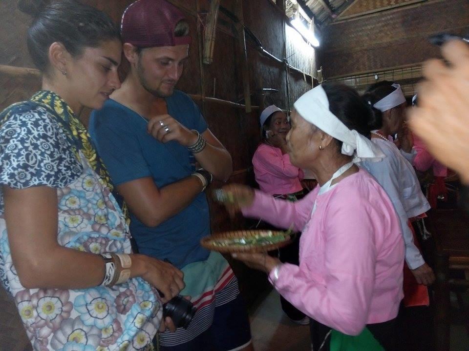 Family Homestay Бави Экстерьер фото